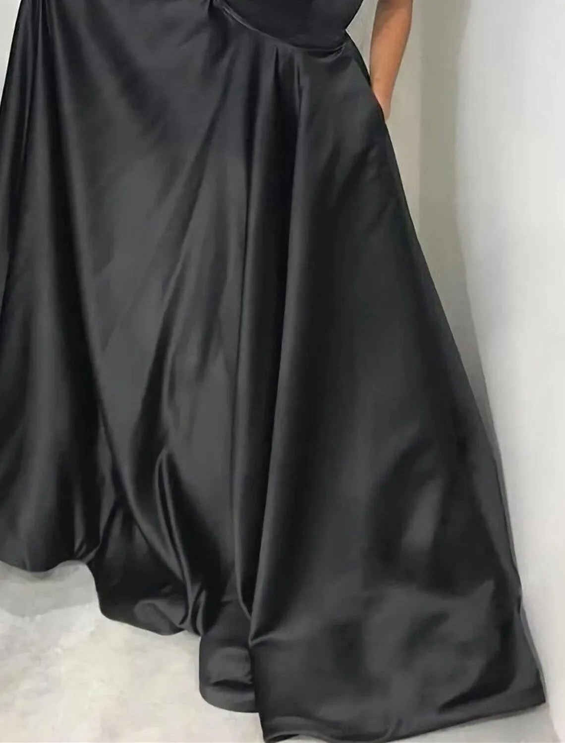 A-Line Evening Gown Elegant Black Dress Plus Size Party Wear Cocktail Party Court Train Sleeveless Off Shoulder Pocket Satin with Pleats