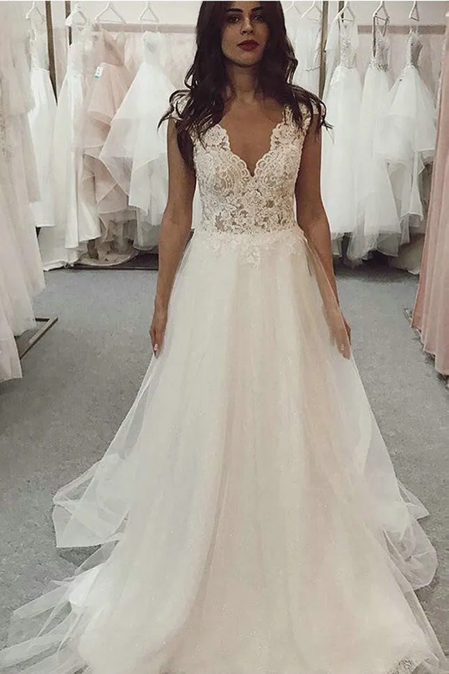 A-line V-neck Sleeveless Tulle Wedding Dresses With Lace Appliques