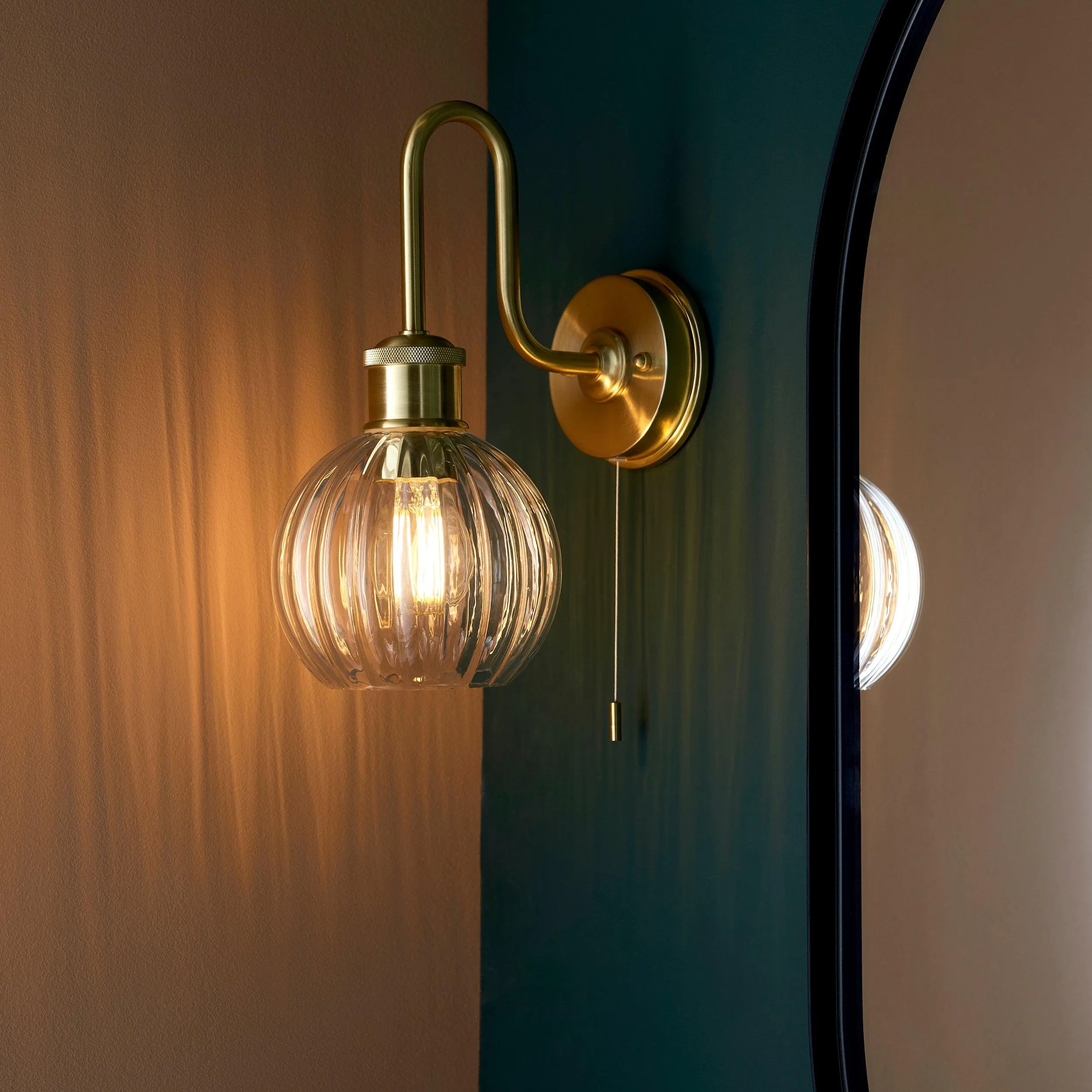 Chelsea Brass Bathroom Wall Light - Clear Ribbed Glass Shade