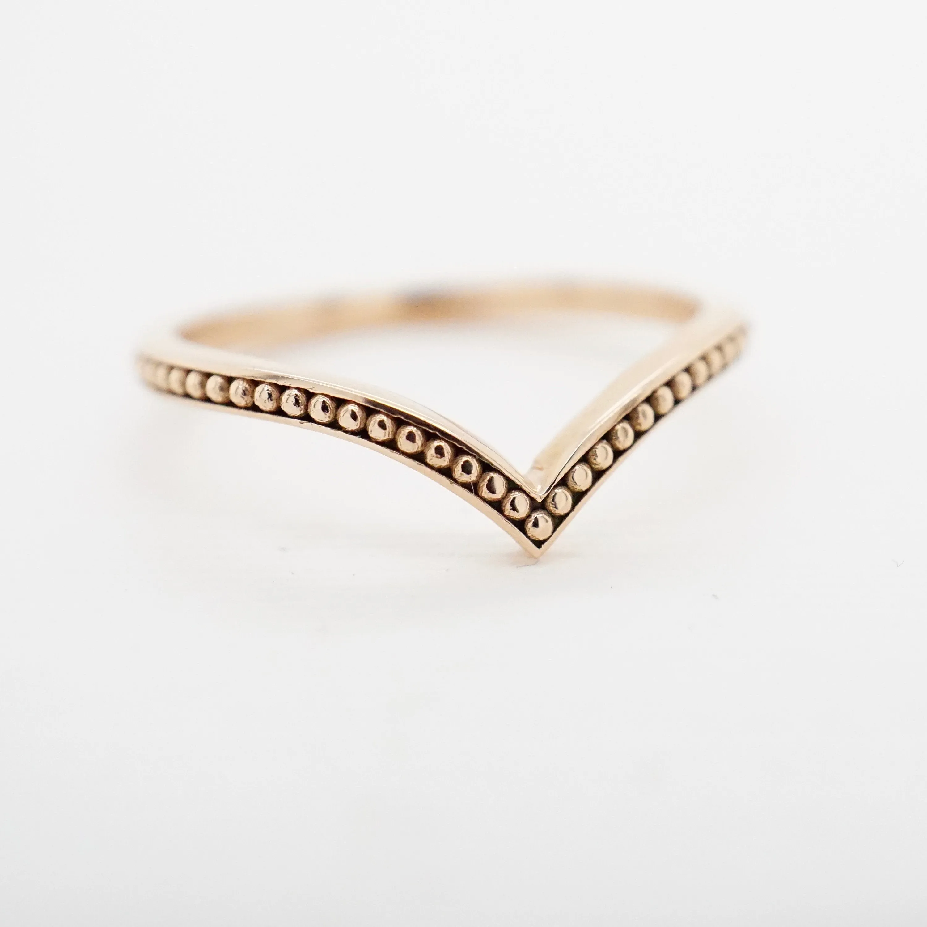 Gold Chevron Ring - Crown Wedding Band - Simple Pointed Wedding Band