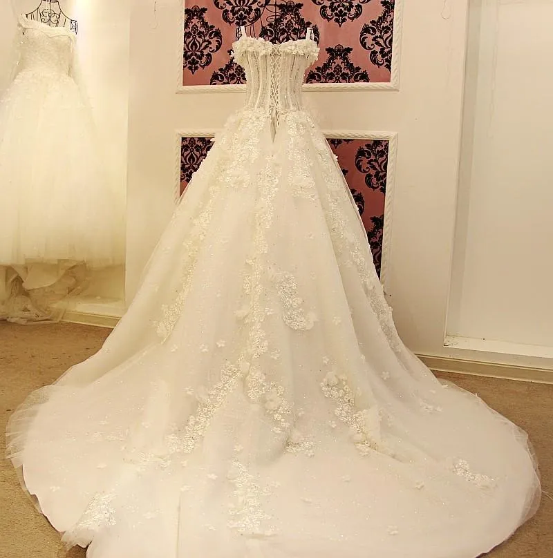 Lace And Crystal Beaded Sweetheart See Through Wedding Dresses Ball Gowns