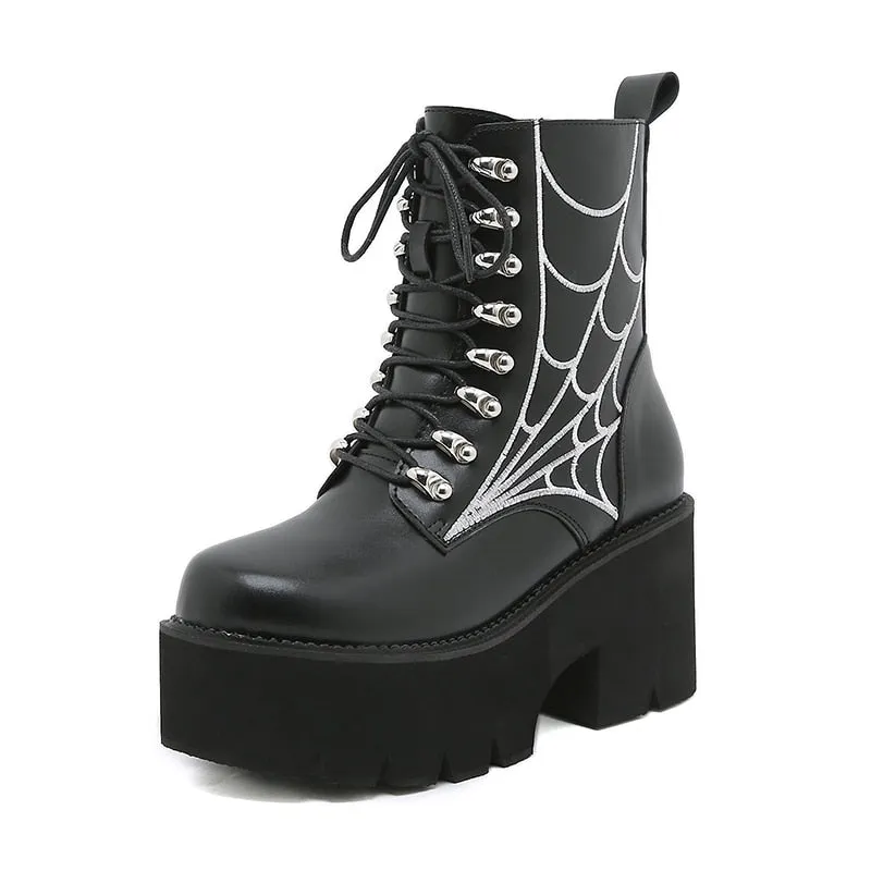 Rivet Autumn Boots Women Platform Boots Black Leather Gothic Punk Style Combat Boots For Women Mid Heels Comfortable